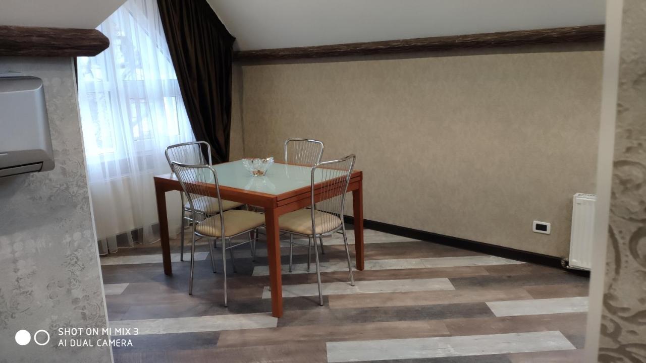 Aparthotel White House Bielce Zewnętrze zdjęcie